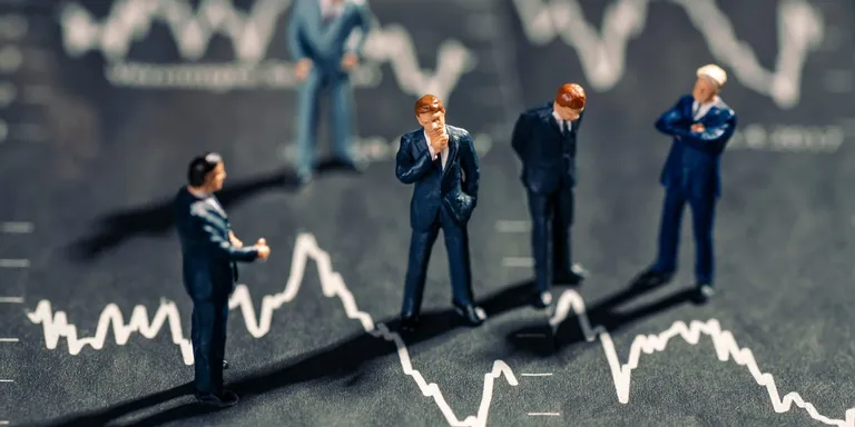 「投資家の必須知識:PERで企業価値を評価する方法」では、株価収益率(PER)の重要性とその活用法について深掘りします。PERの計算方法から始め、その数値をどのように解釈し、そしてどのように企業の真価を評価するためのツールとして利用するかを具体的に解説します。